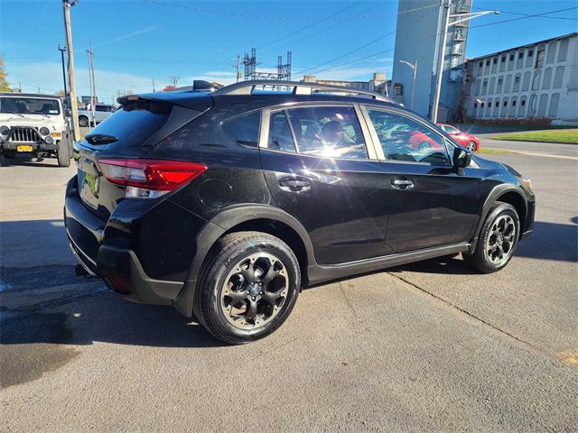 Used 2022 Subaru Crosstrek 2.0i Premium image 7