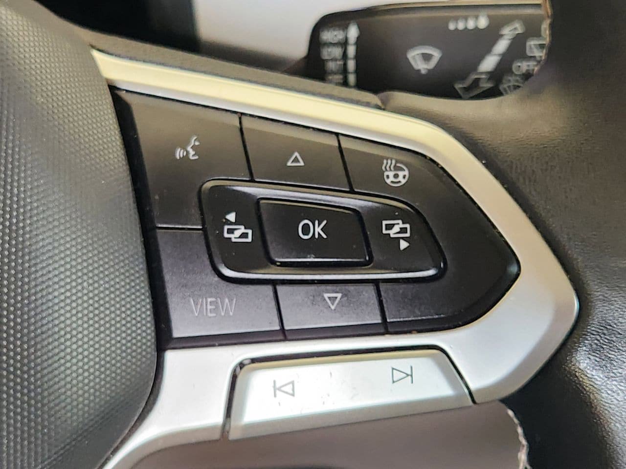 Used 2021 Volkswagen Atlas SEL Premium AWD/4WD image 28