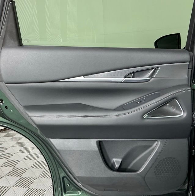 Certified 2027 INFINITI QX60 Luxe w/ Cargo Package FWD image 19