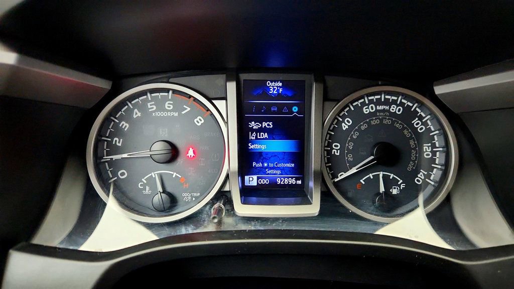 Used 2018 Toyota Tacoma SR5 image 14