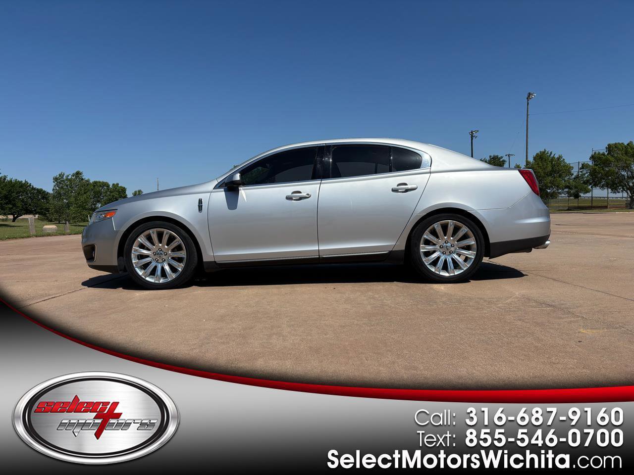 Used 2012 Lincoln MKS AWD image 1
