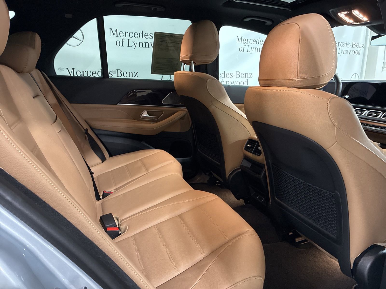 Used 2025 Mercedes-Benz GLE 450e 4MATIC image 24