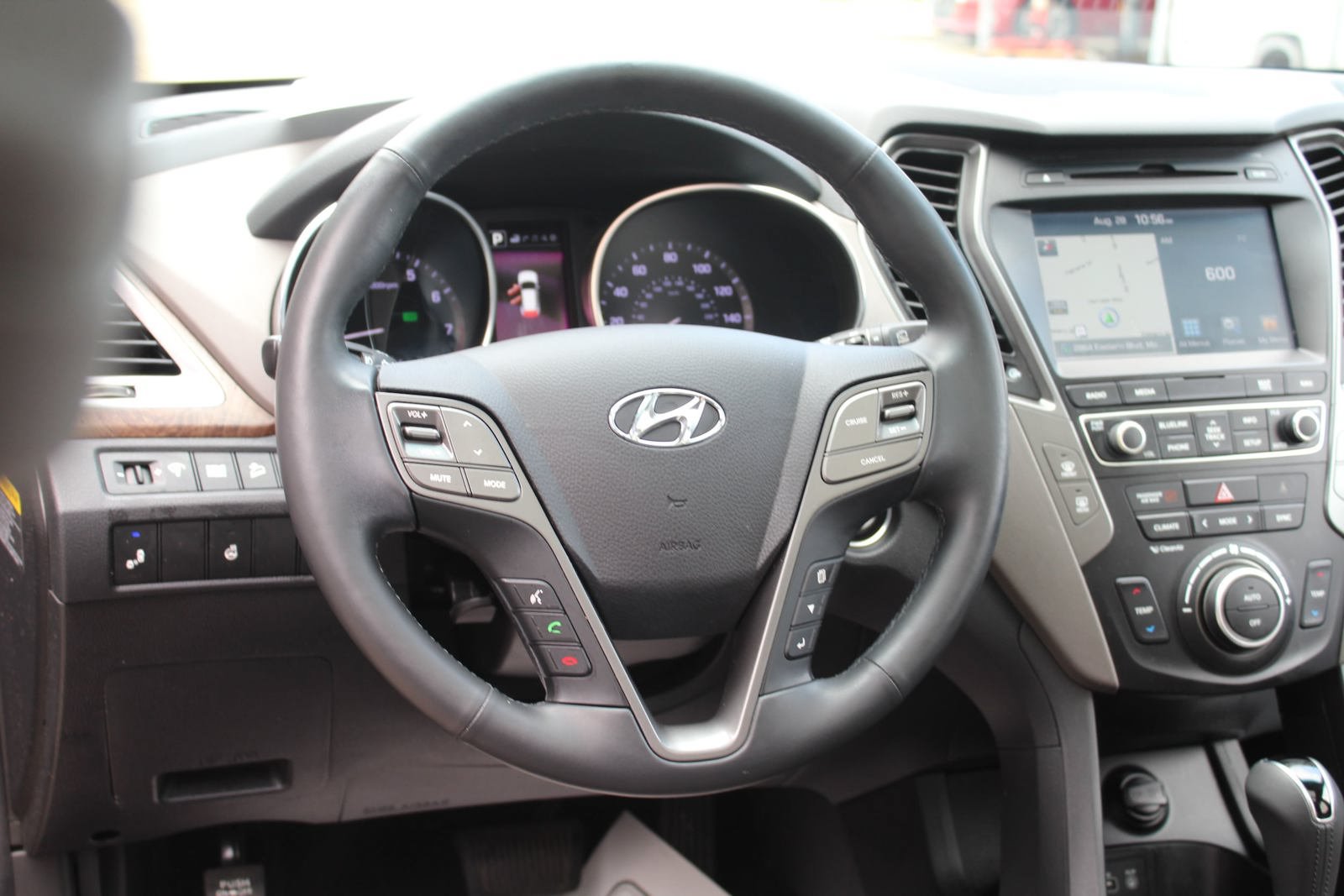 Used 2018 Hyundai Santa Fe Sport w/ 2.4L Tech Package 04 FWD image 18