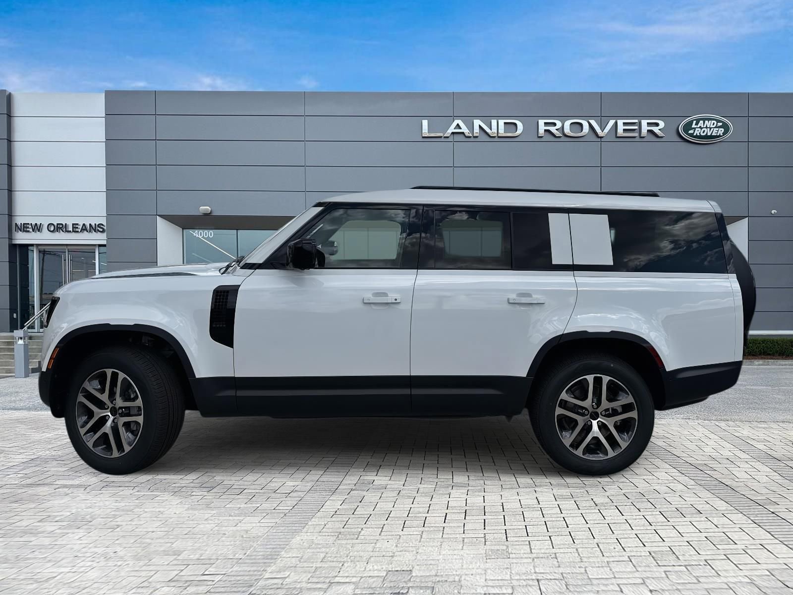 New 2026 Land Rover Defender 130 S image 2