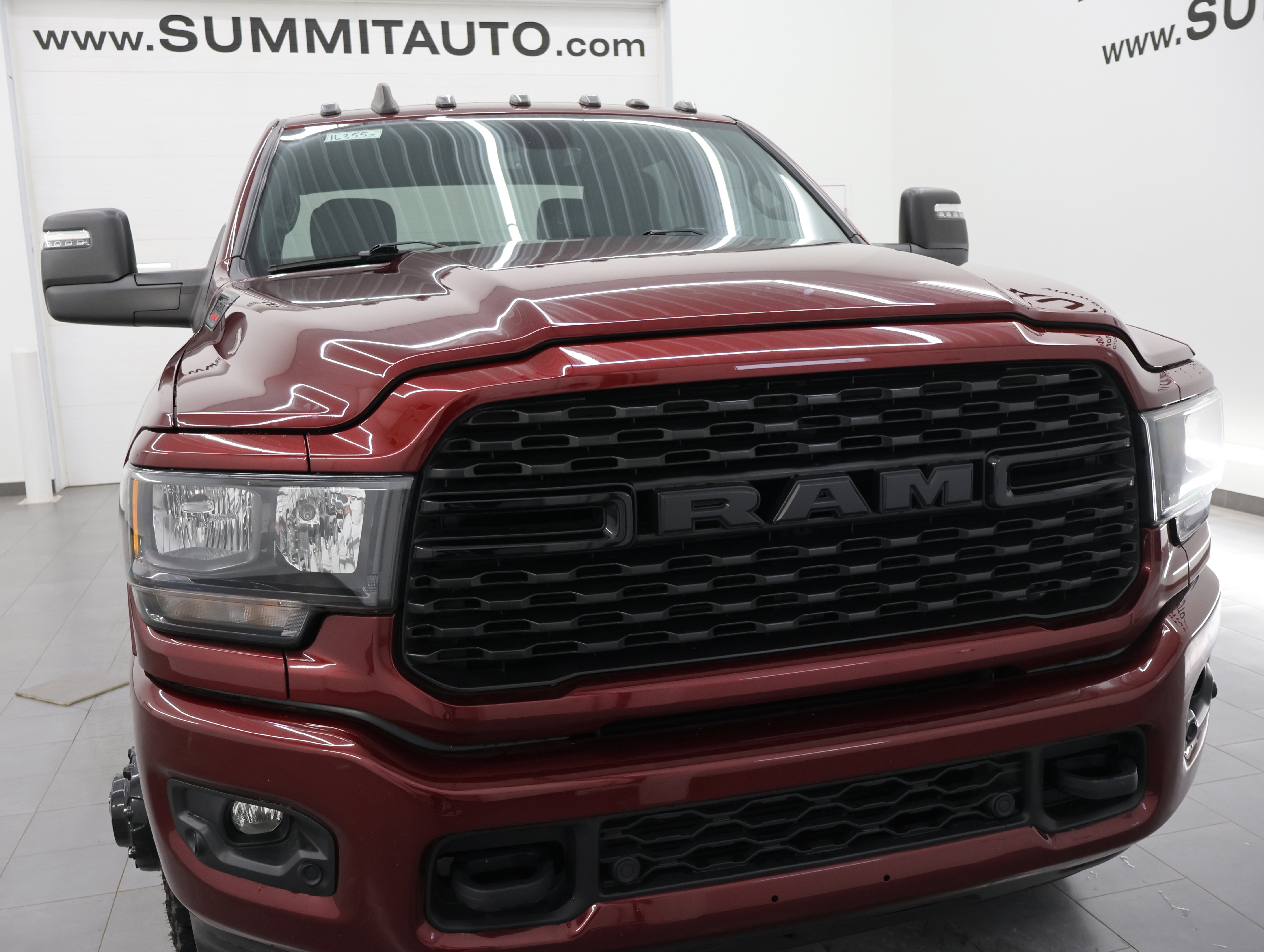 Used 2023 RAM 3500 Big Horn w/ Night Edition AWD/4WD image 20