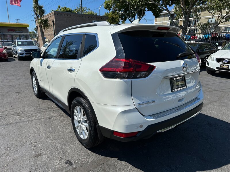 Used 2019 Nissan Rogue SV FWD image 7