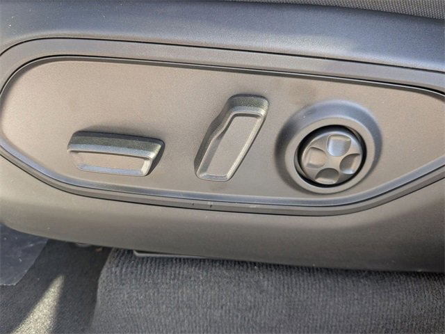 New 2025 Jeep Grand Cherokee Altitude image 14