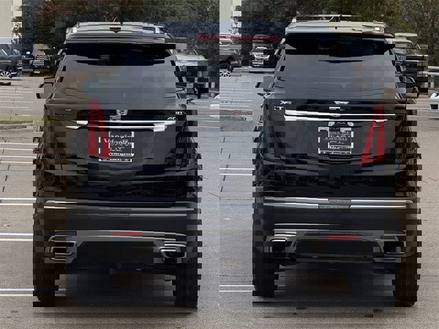 Used 2022 Cadillac XT5 Premium Luxury w/ Technology Package image 5