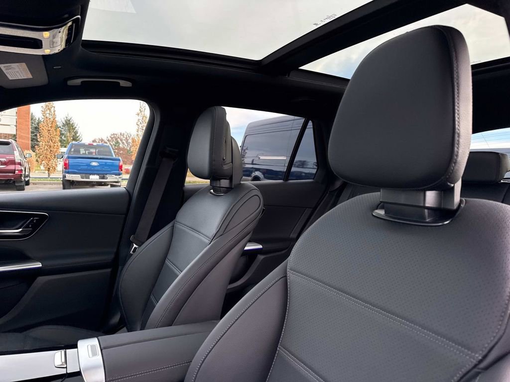 New 2026 Mercedes-Benz GLC 300 4MATIC image 19