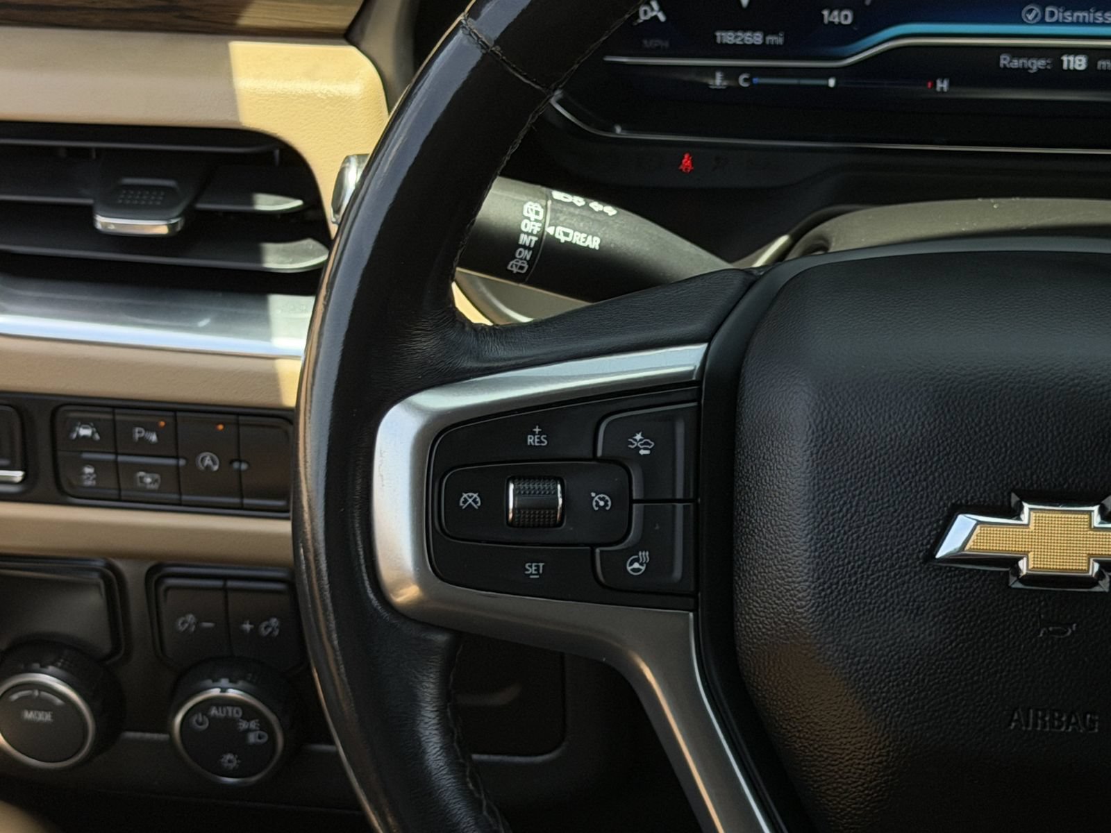 Used 2023 Chevrolet Suburban Premier RWD image 15