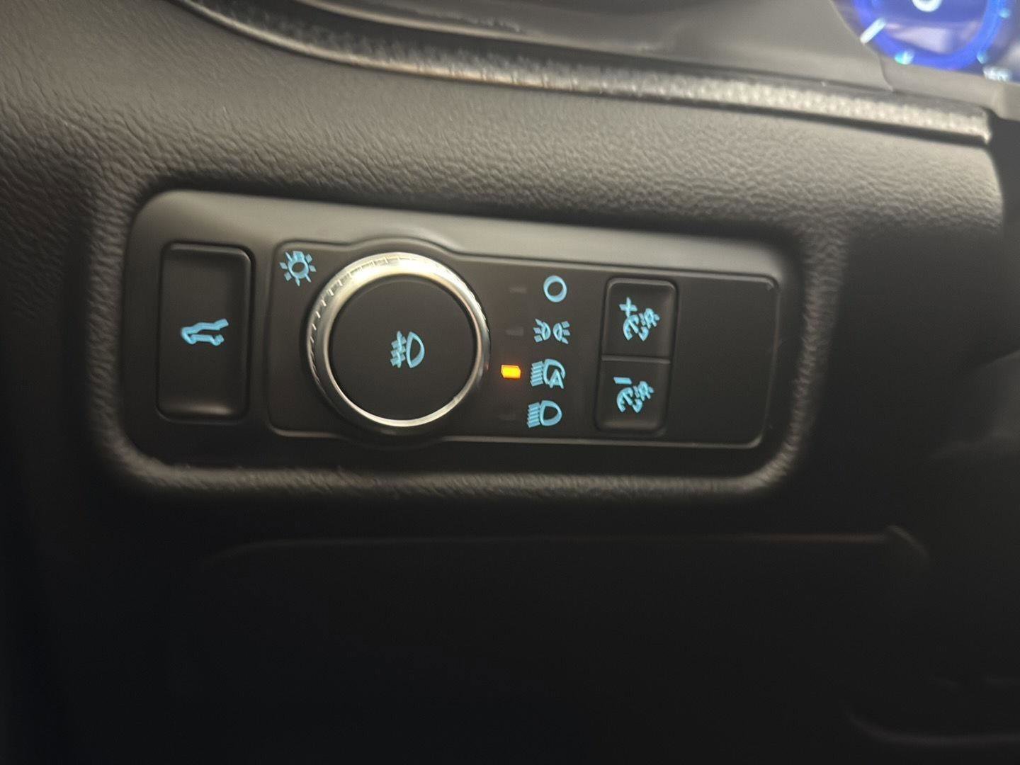 Used 2020 Ford Explorer ST w/ Premium Technology Package image 13