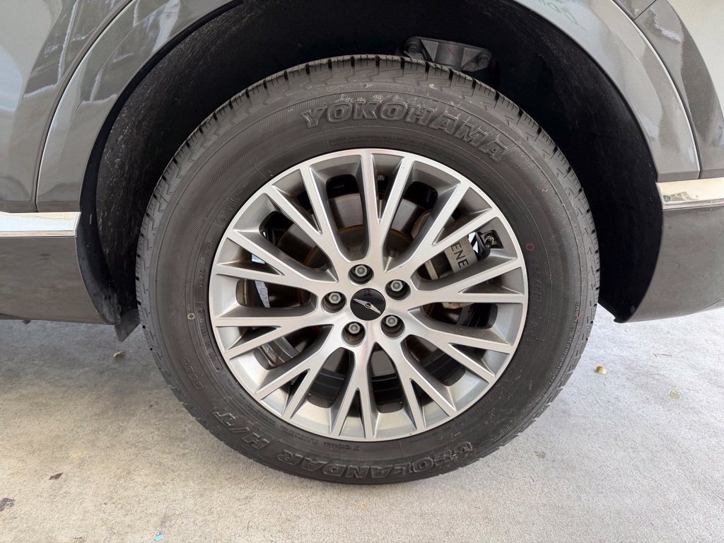 Used 2025 Genesis GV80 2.5T Standard AWD/4WD image 16
