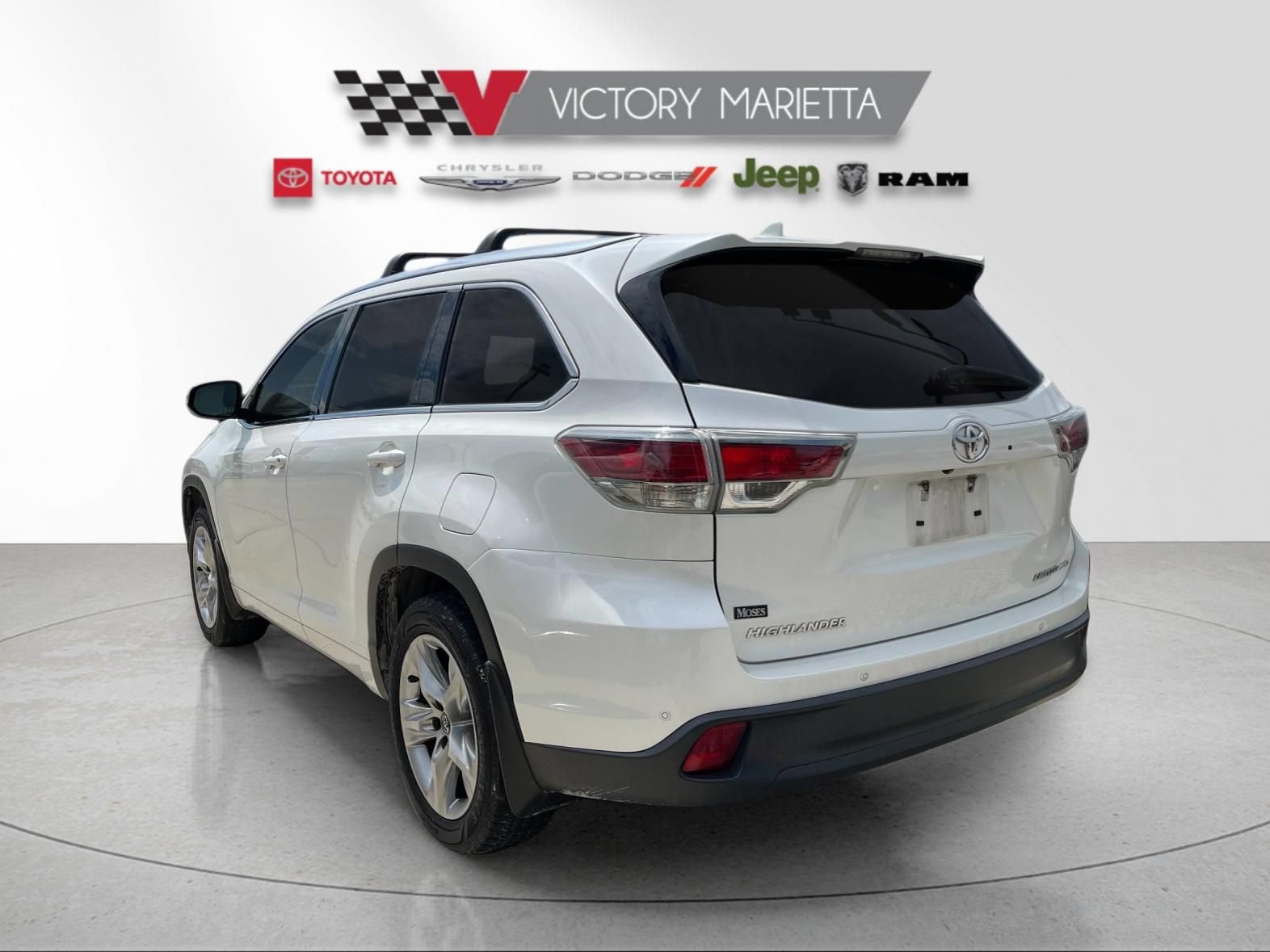Used 2016 Toyota Highlander Limited Platinum AWD/4WD image 2