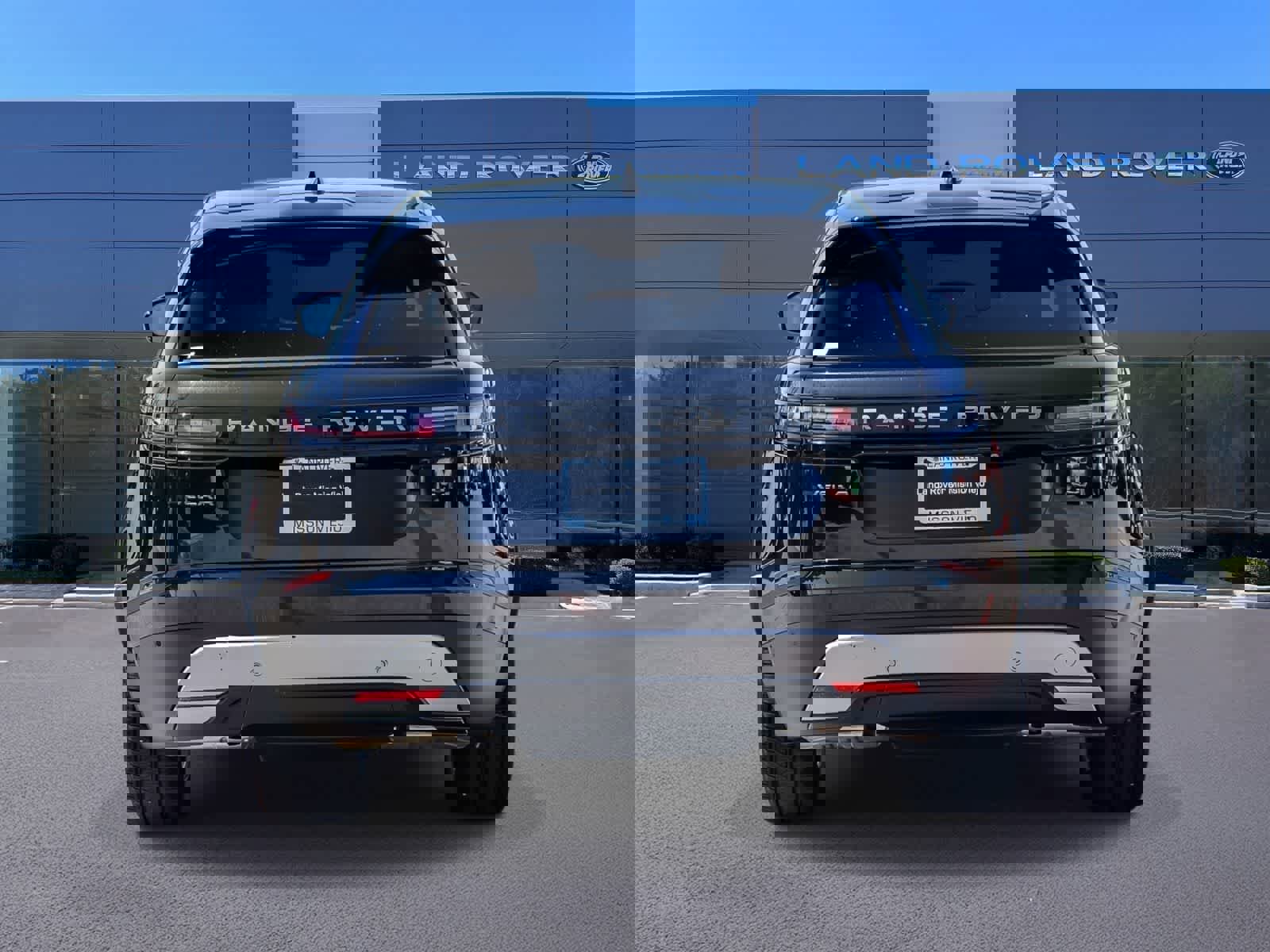 Used 2025 Land Rover Range Rover Velar S image 5