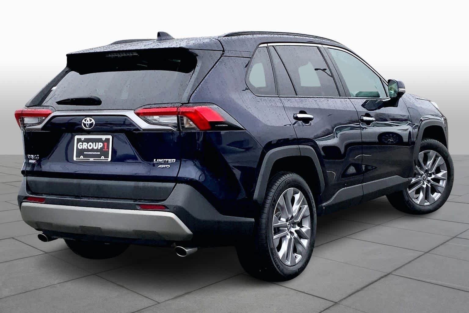 Used 2023 Toyota RAV4 Limited AWD/4WD image 24