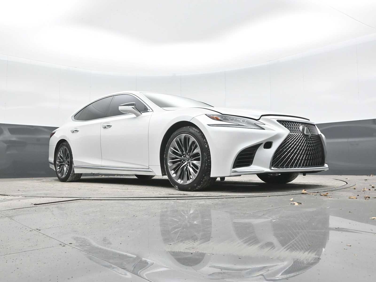 Used 2019 Lexus LS 500 w/ Interior Upgrade Package image 43