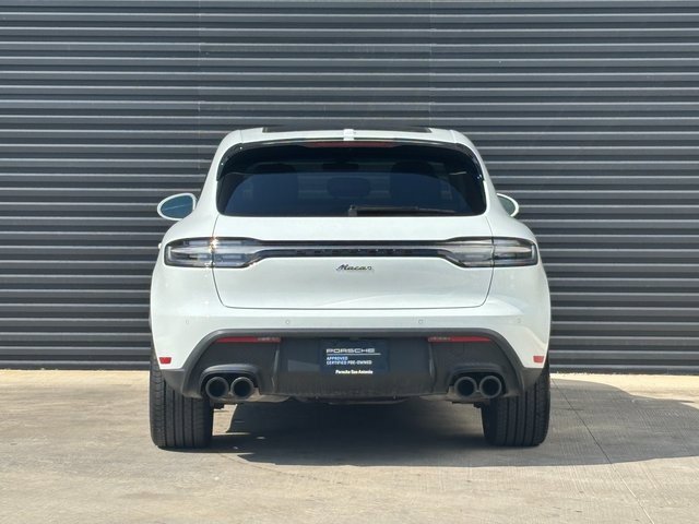 Certified 2025 Porsche Macan image 6