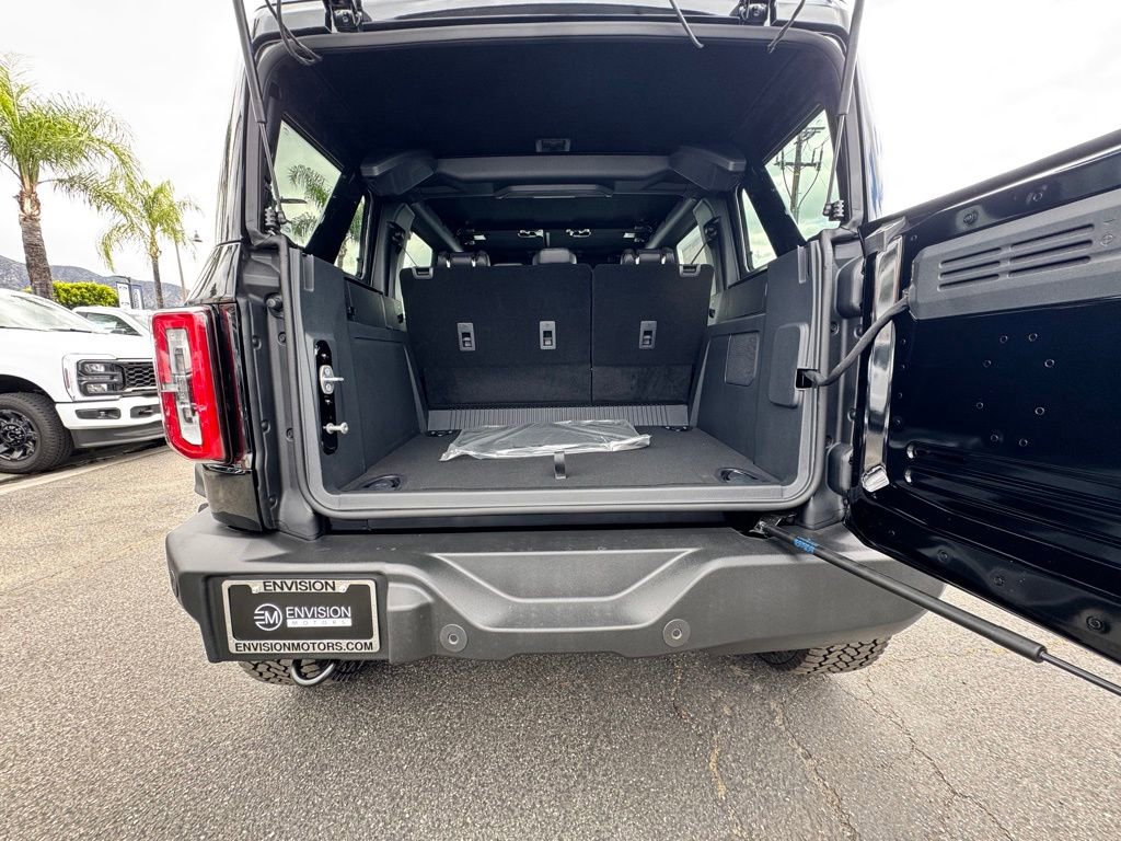 New 2026 Ford Bronco Outer Banks w/ Sasquatch Package AWD/4WD image 16