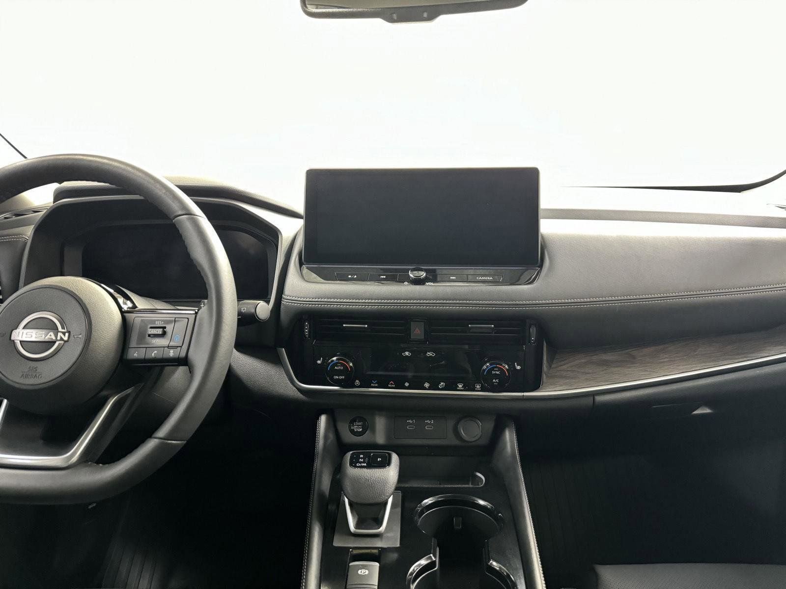 Used 2024 Nissan Rogue Platinum w/ Platinum Premium Package image 15