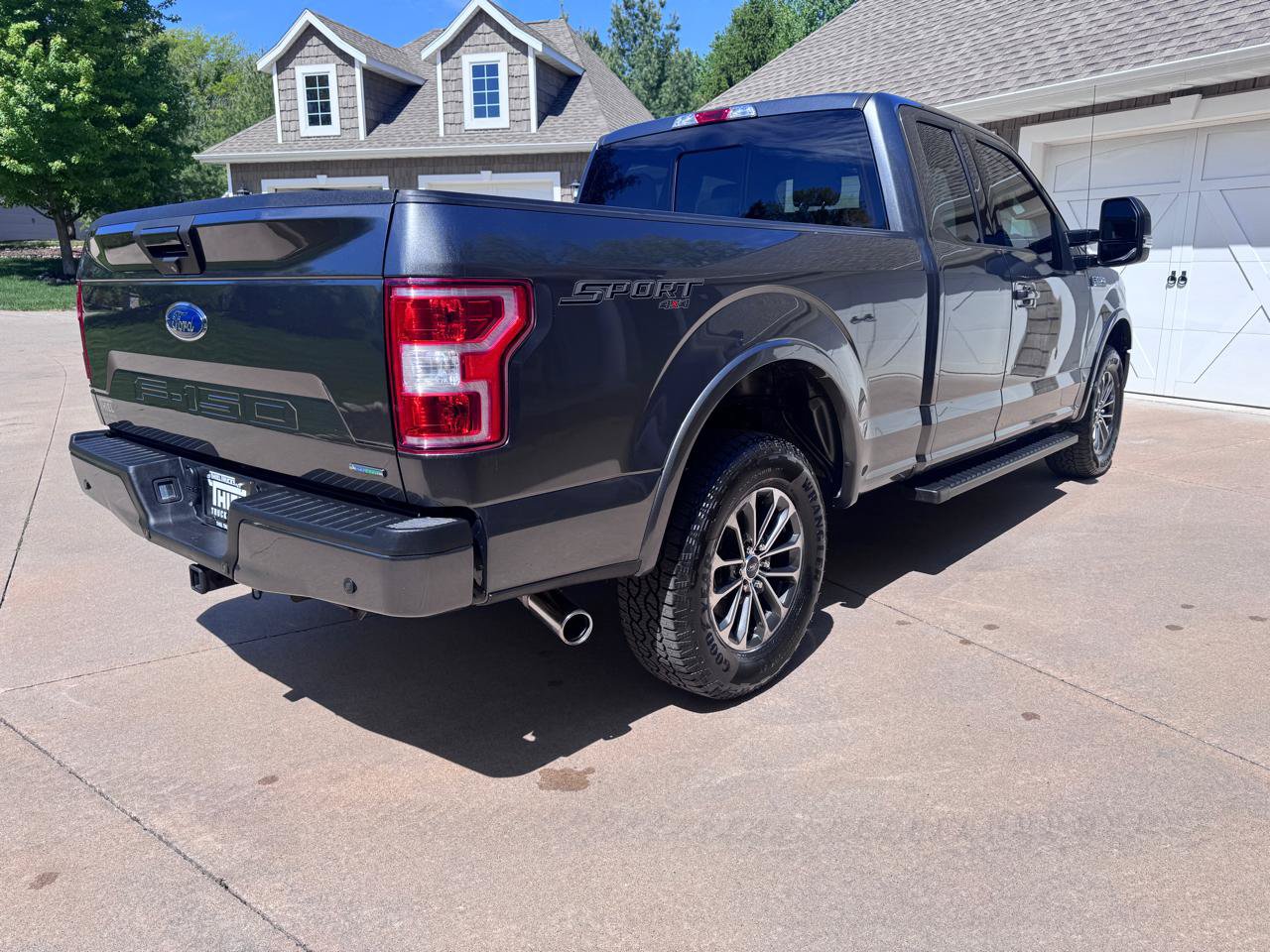 Used 2018 Ford F150 XLT w/ Equipment Group 302A Luxury AWD/4WD image 6