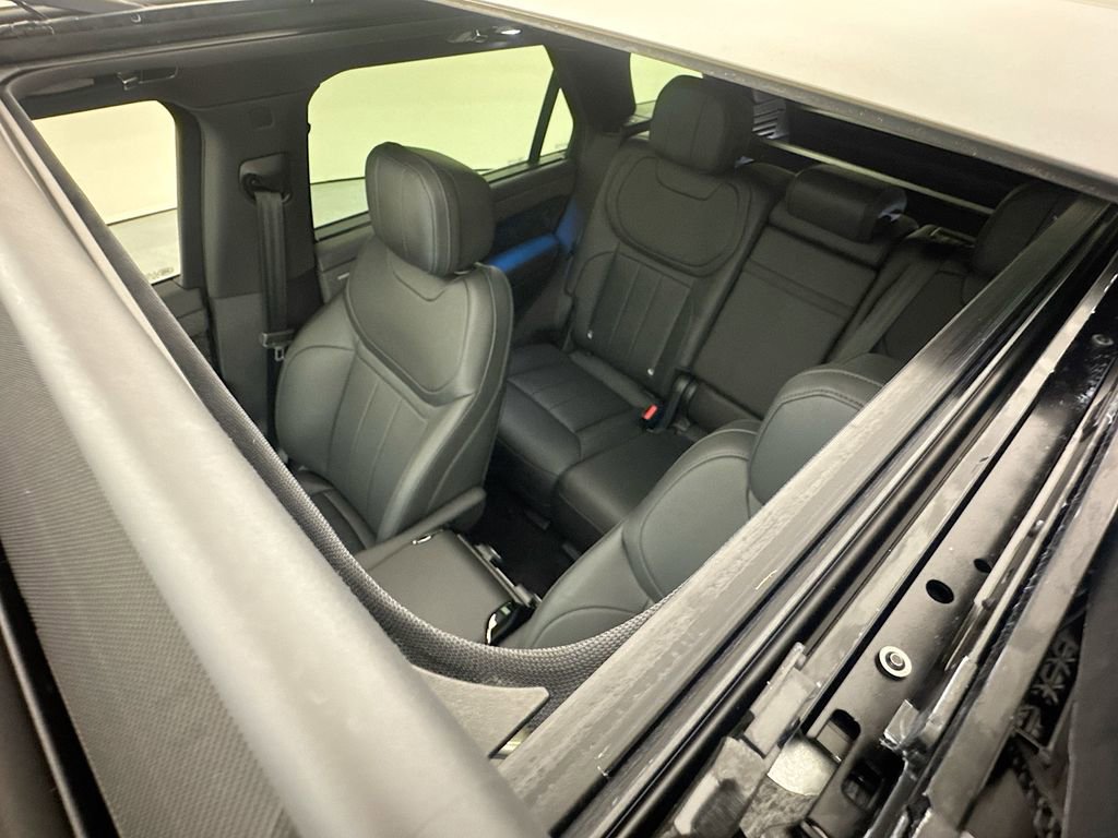 Certified 2025 Land Rover Range Rover Sport Dynamic SE image 22