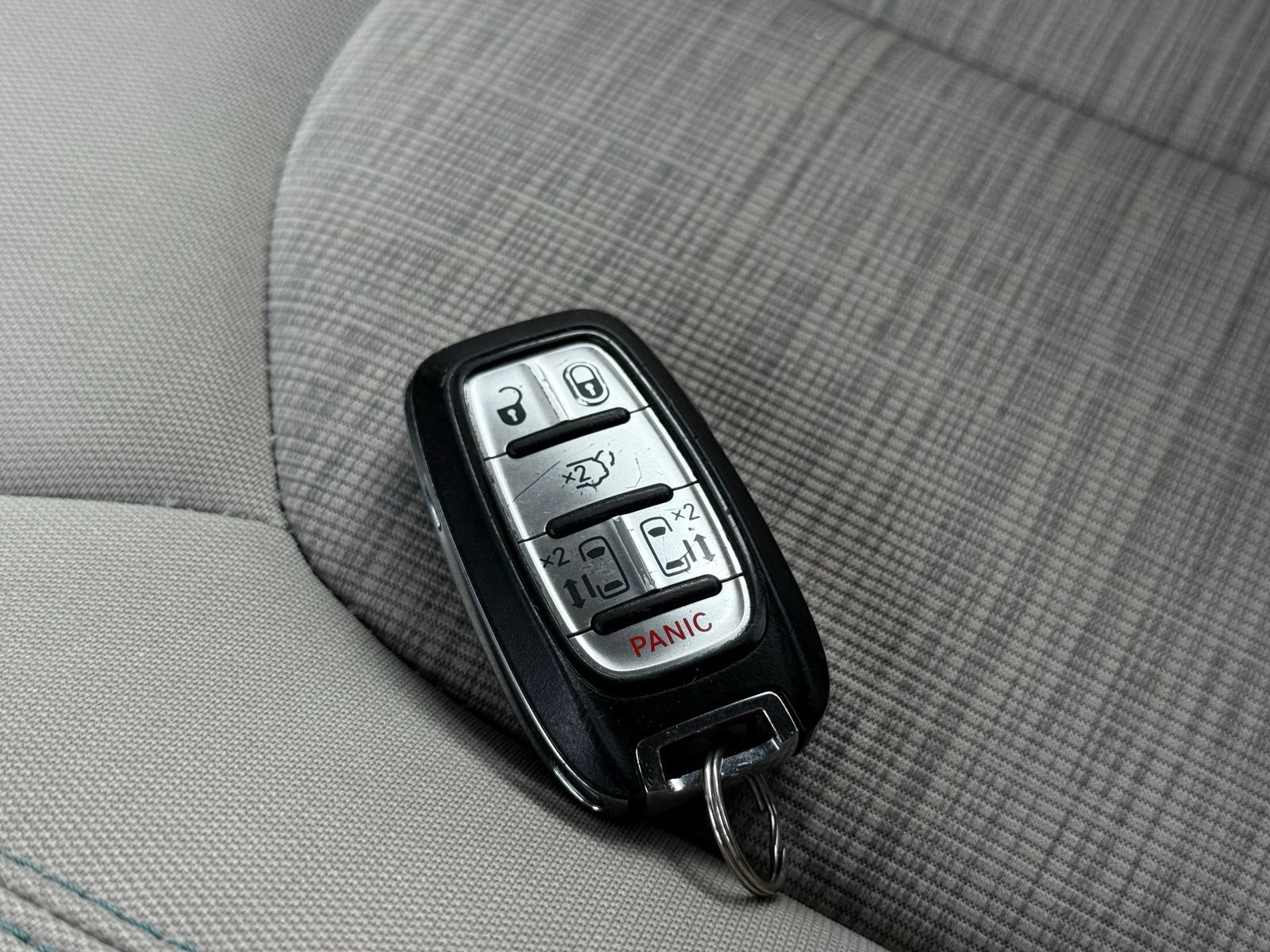 Used 2018 Chrysler Pacifica Touring Plus FWD image 52