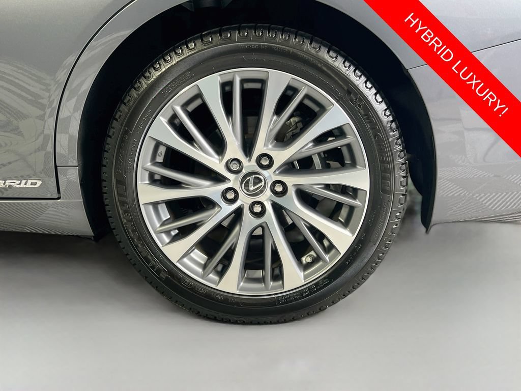 Used 2021 Lexus ES 300h w/ Premium Package FWD image 32