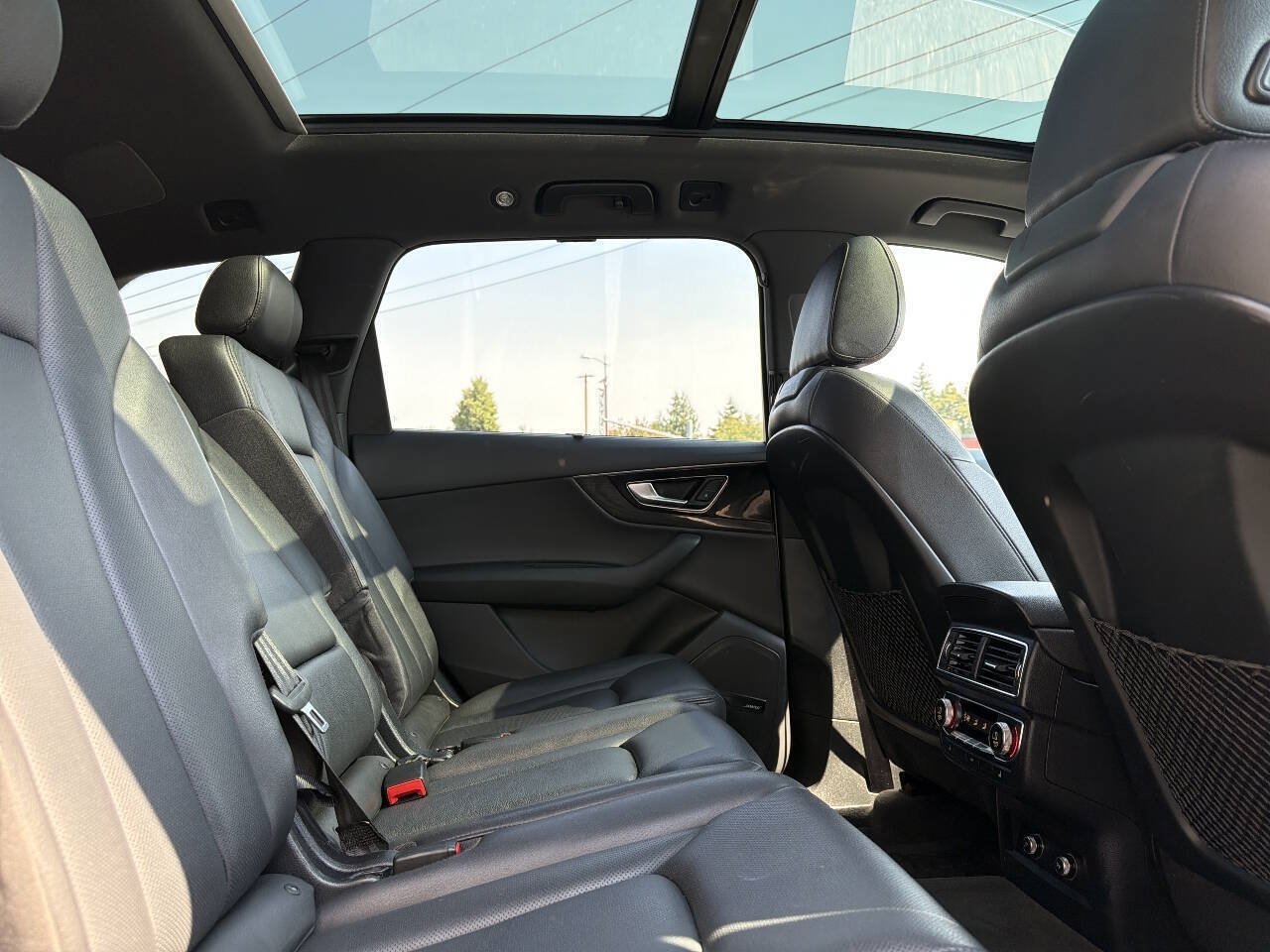 Used 2018 Audi Q7 3.0T Prestige AWD/4WD image 21