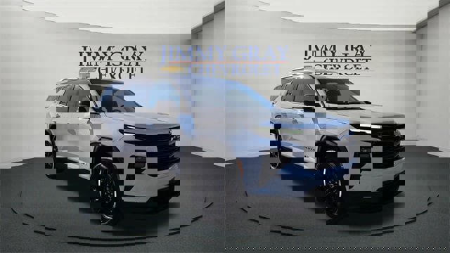 New 2026 Chevrolet Traverse LT w/ Midnight/Sport Edition