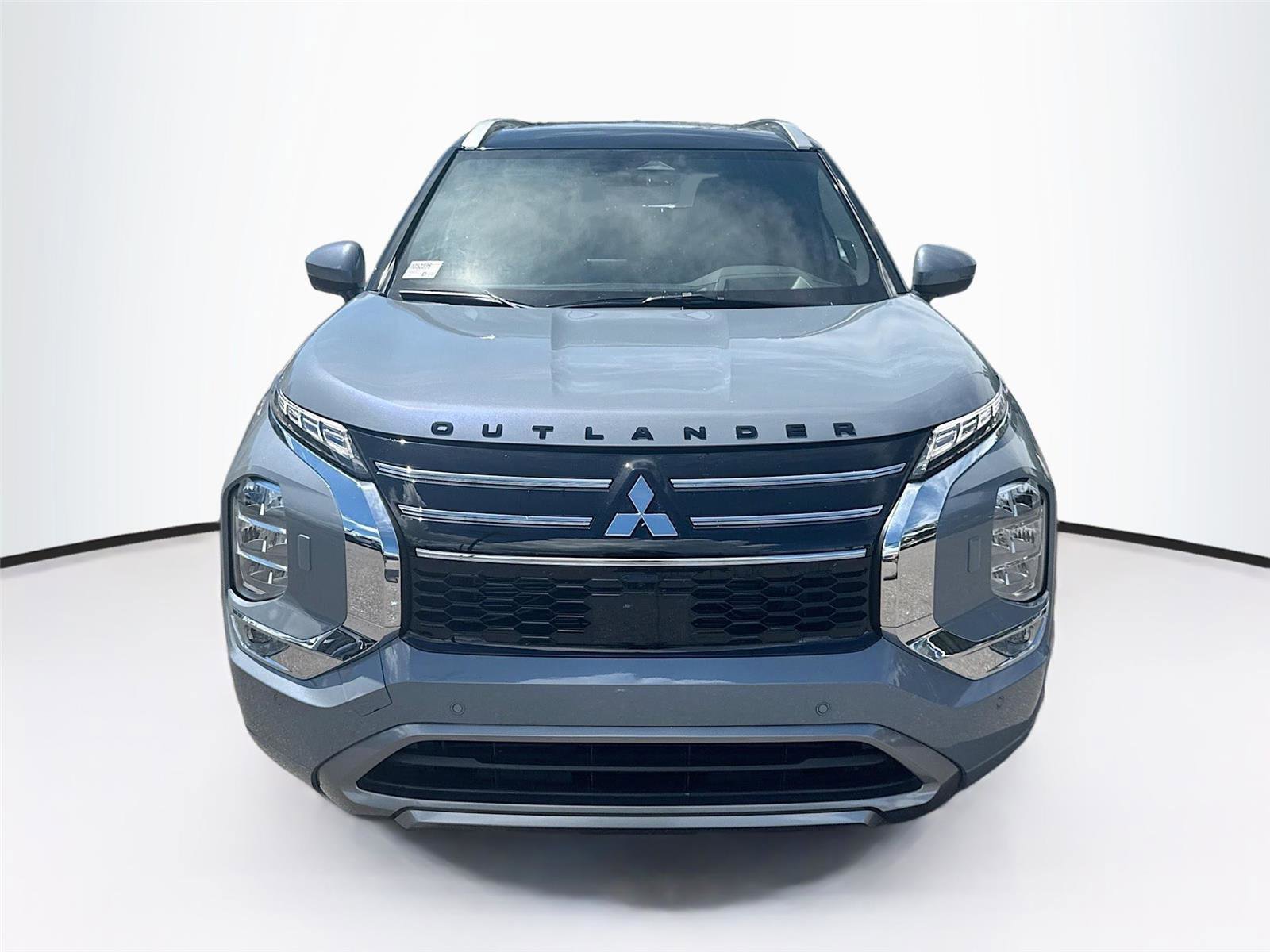New 2025 Mitsubishi Outlander SEL image 2