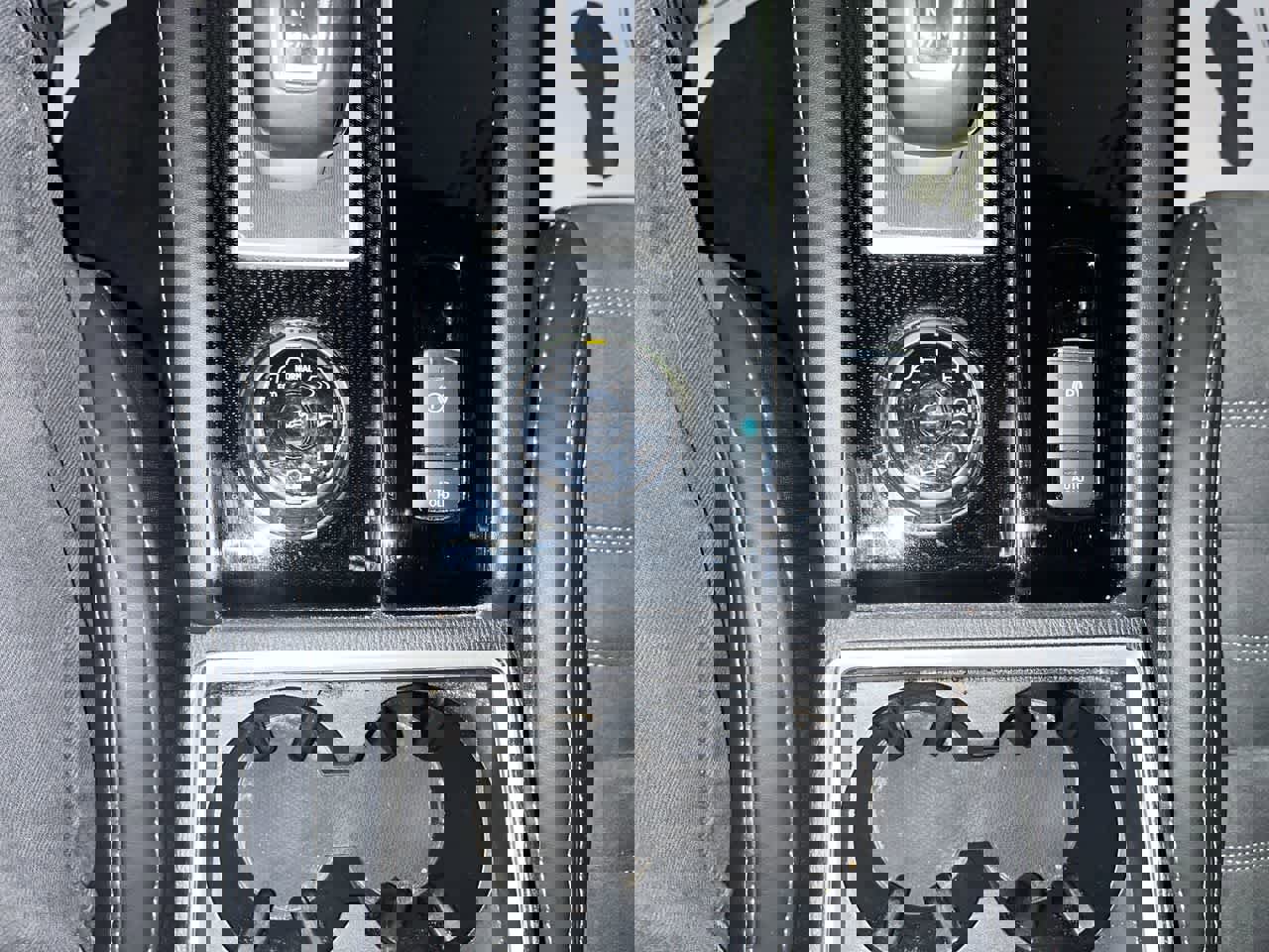 Used 2022 Mitsubishi Outlander SEL Black Edition image 21