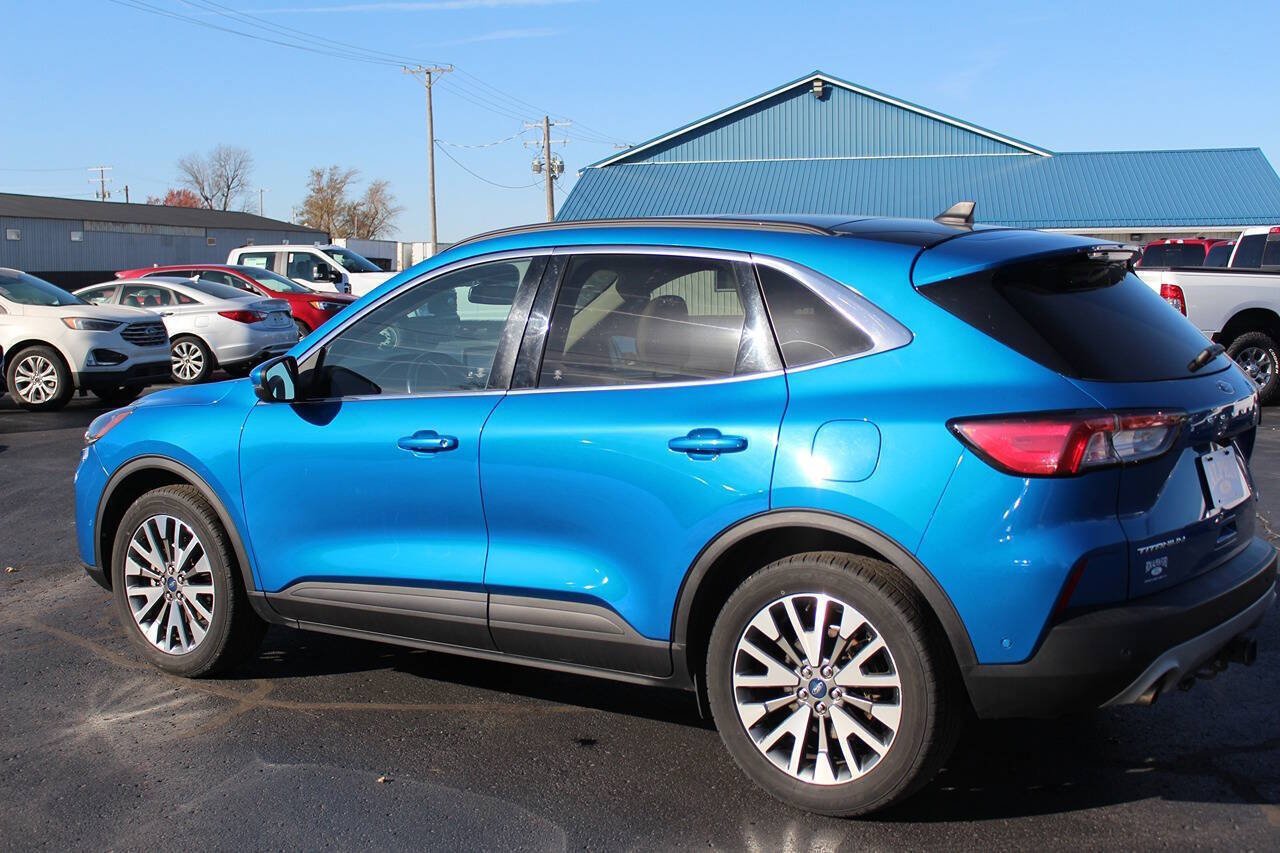 Used 2020 Ford Escape Titanium AWD/4WD image 4