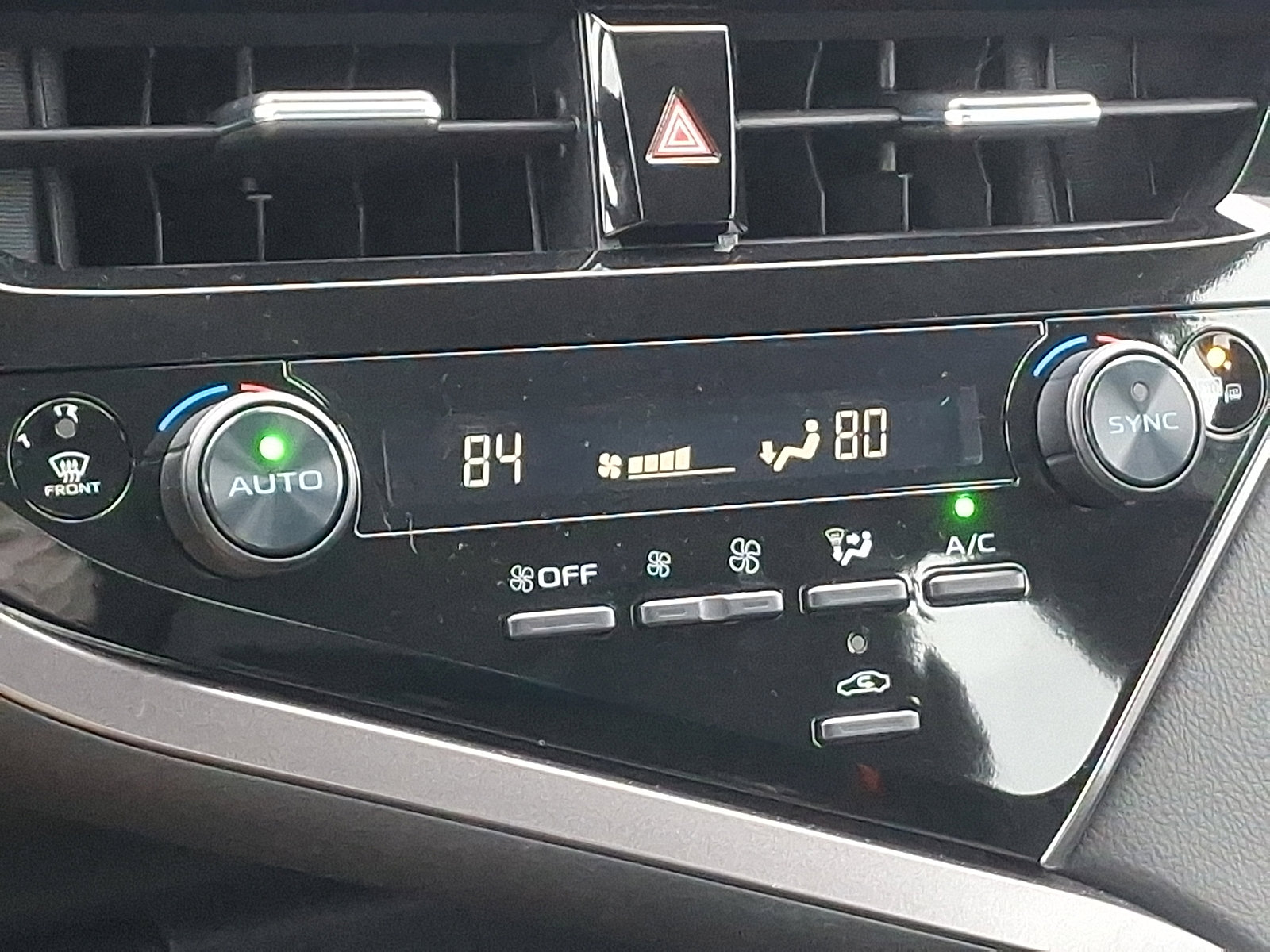 Certified 2024 Toyota Camry SE FWD image 17