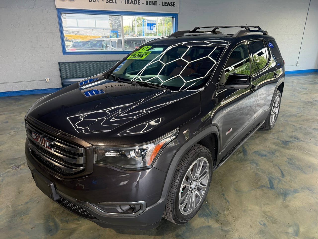 Used 2017 GMC Acadia SLT AWD/4WD image 9
