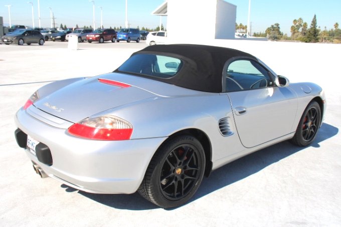 Used 2004 Porsche Boxster S image 3