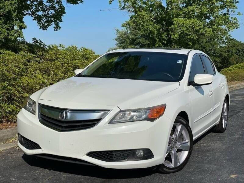 Used 2014 Acura ILX w/ Premium Package image 2