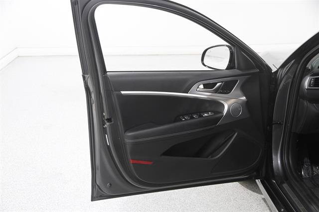 Used 2019 Genesis G70 2.0T Advanced w/ Elite Package AWD/4WD image 4