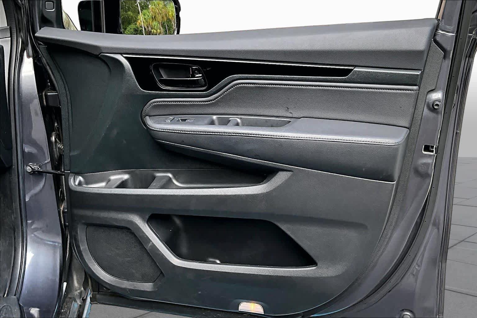 Used 2023 Honda Odyssey Elite image 23