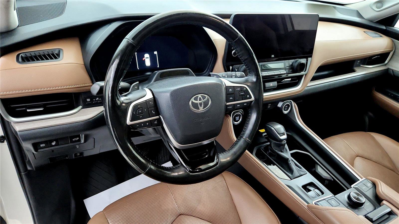 Certified 2024 Toyota Grand Highlander Platinum image 26