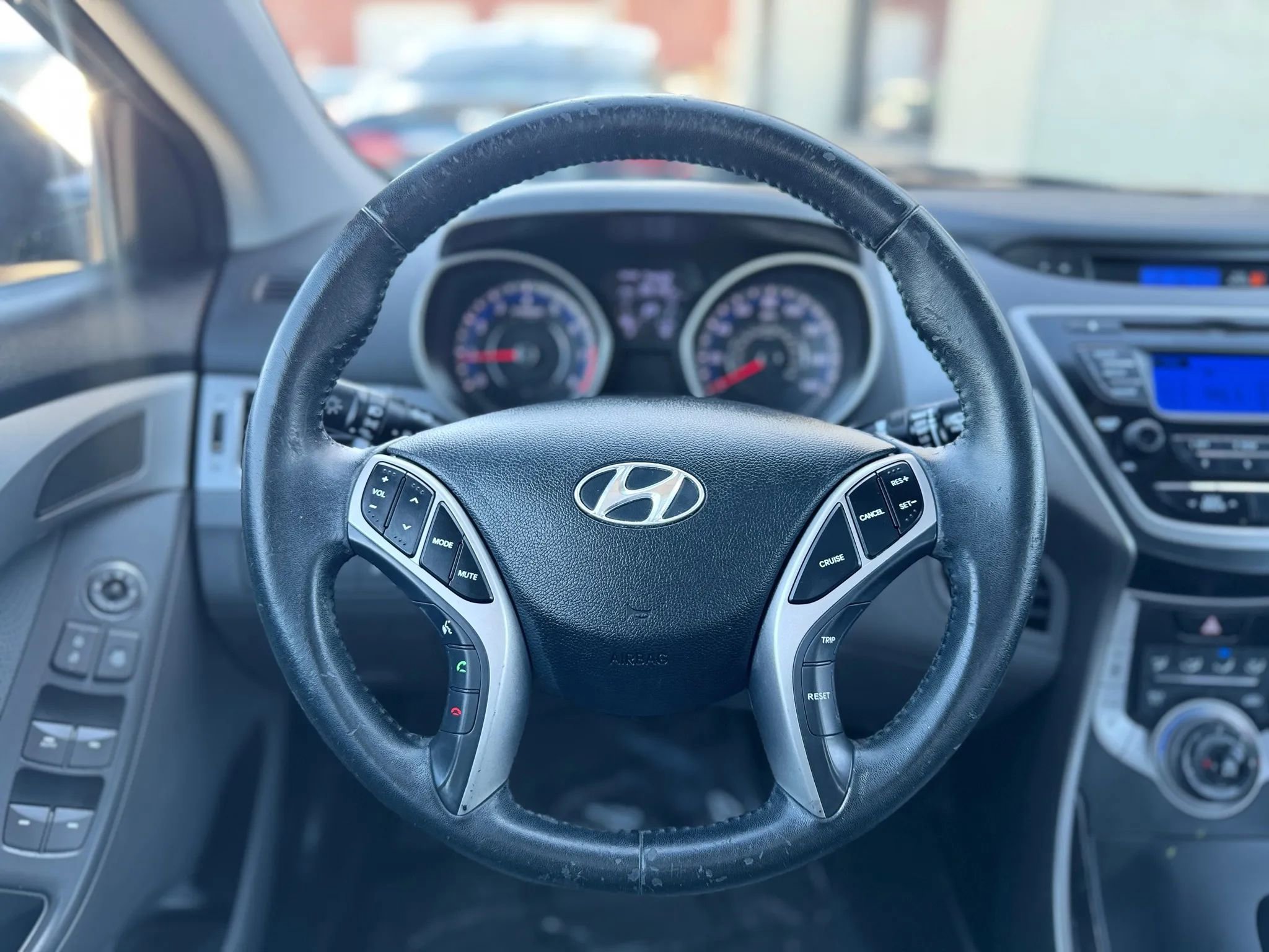 Used 2013 Hyundai Elantra Limited image 16