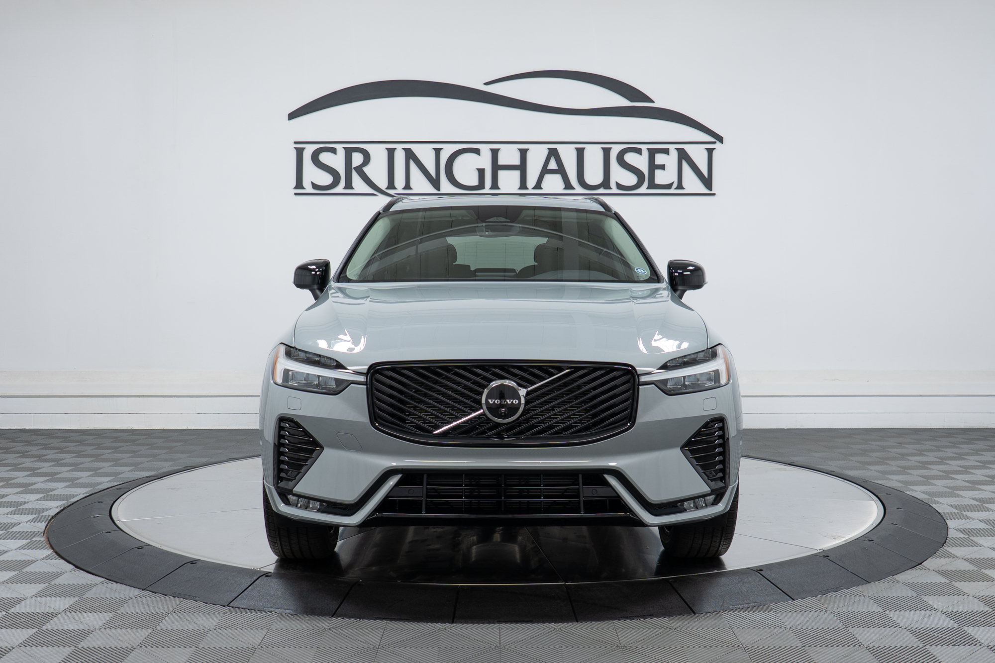New 2027 Volvo XC60 B5 Plus AWD/4WD image 2