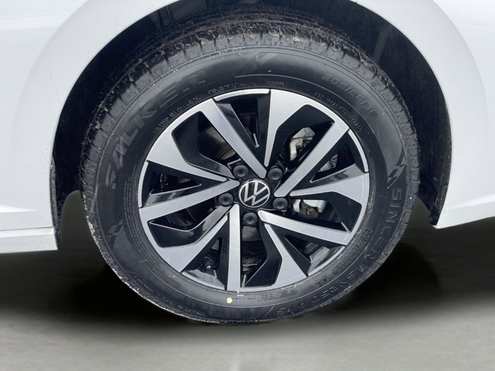 Used 2023 Volkswagen Jetta S w/ IQ.Drive Package image 10