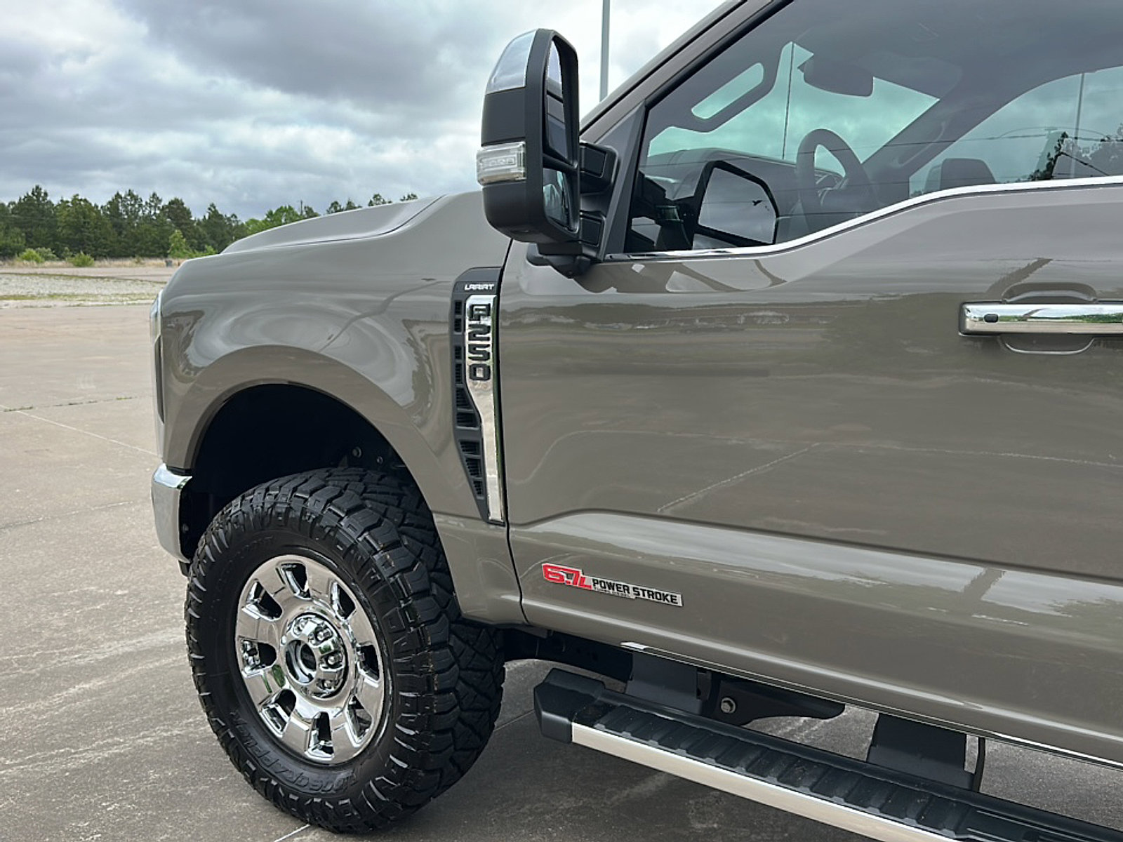 Used 2026 Ford F250 Lariat w/ Lariat Premium Package image 6