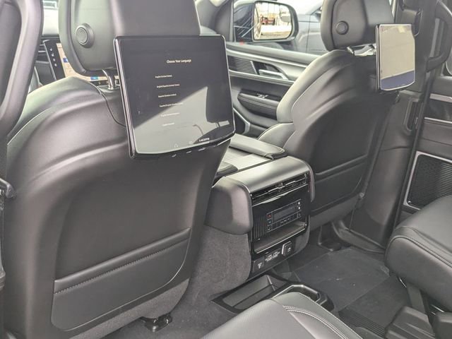 New 2026 Jeep Grand Wagoneer L Limited image 17