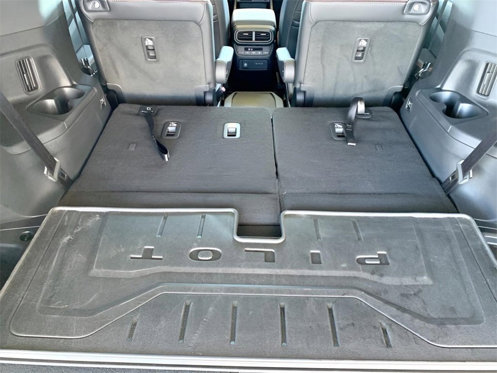 Used 2025 Honda Pilot TrailSport image 24