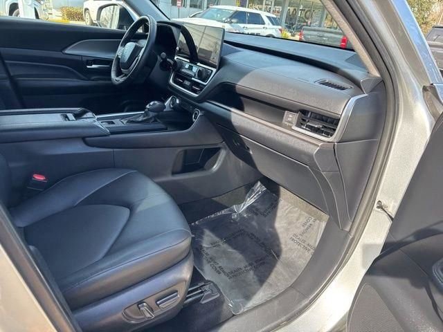 Used 2024 Toyota Grand Highlander XLE image 26
