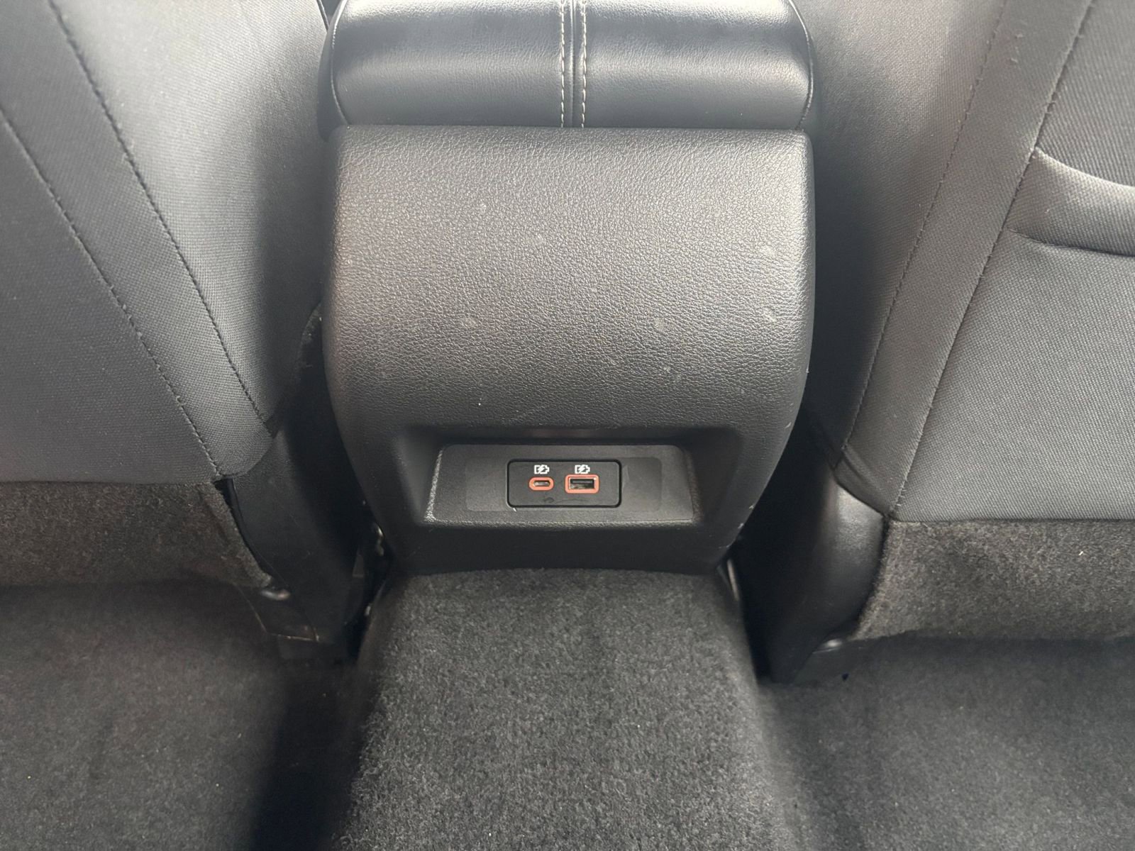 Used 2025 Nissan Altima 2.5 SV FWD image 24