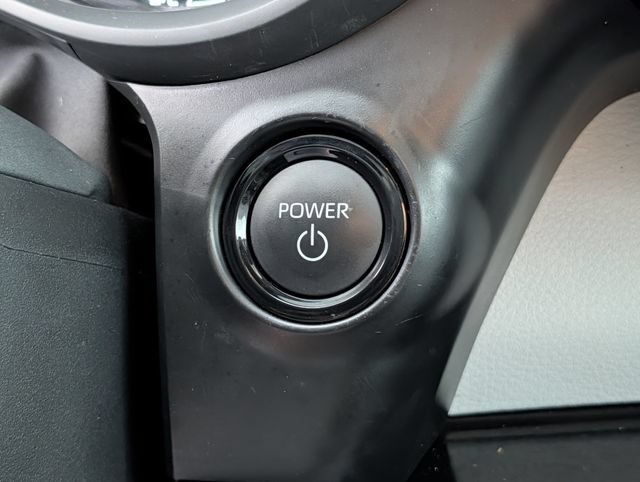 Certified 2026 Toyota Sienna XLE FWD image 18