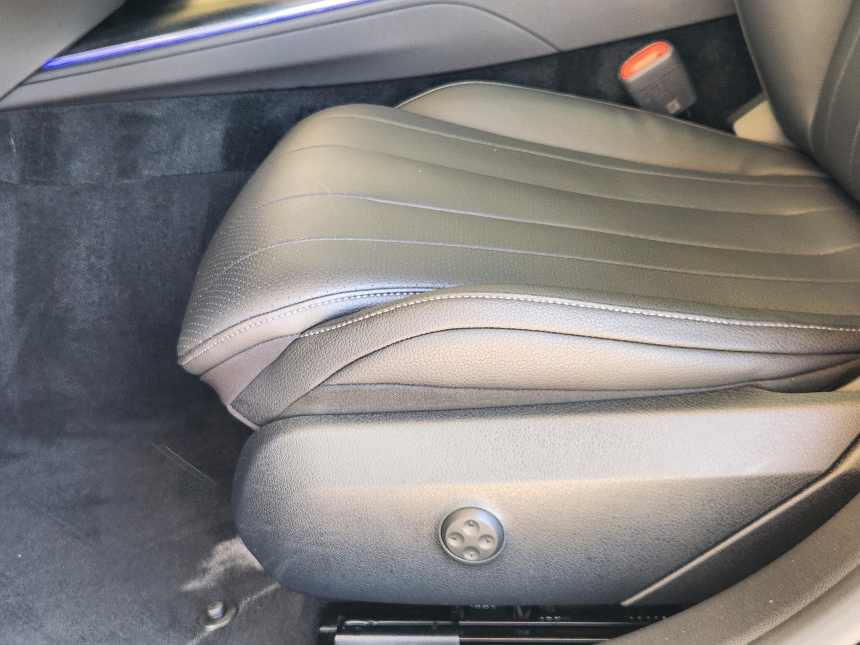 Certified 2024 Mercedes-Benz E 350 4MATIC Sedan image 20