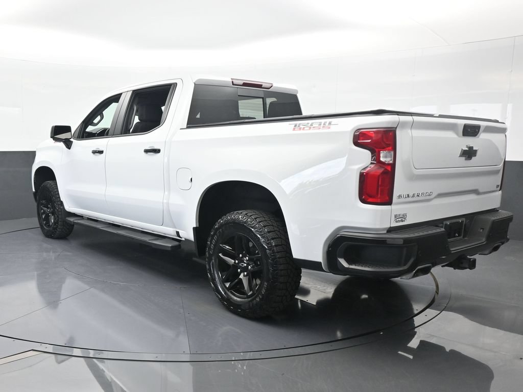 Used 2024 Chevrolet Silverado 1500 LT Trail Boss w/ LT Trail Boss Premium Package AWD/4WD image 4